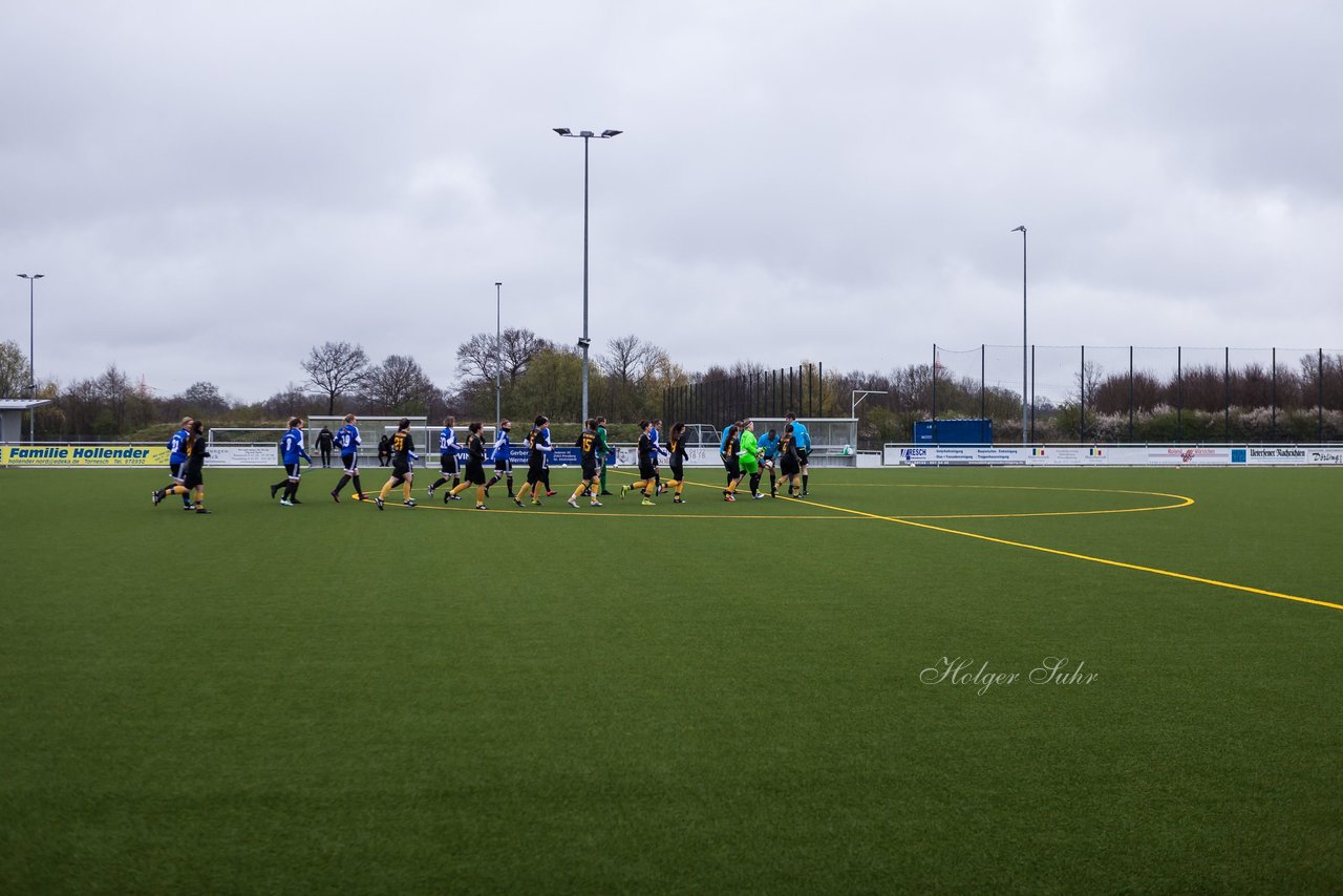 Bild 132 - Frauen Union Tornesch - Victoria : Ergebnis: 4:2